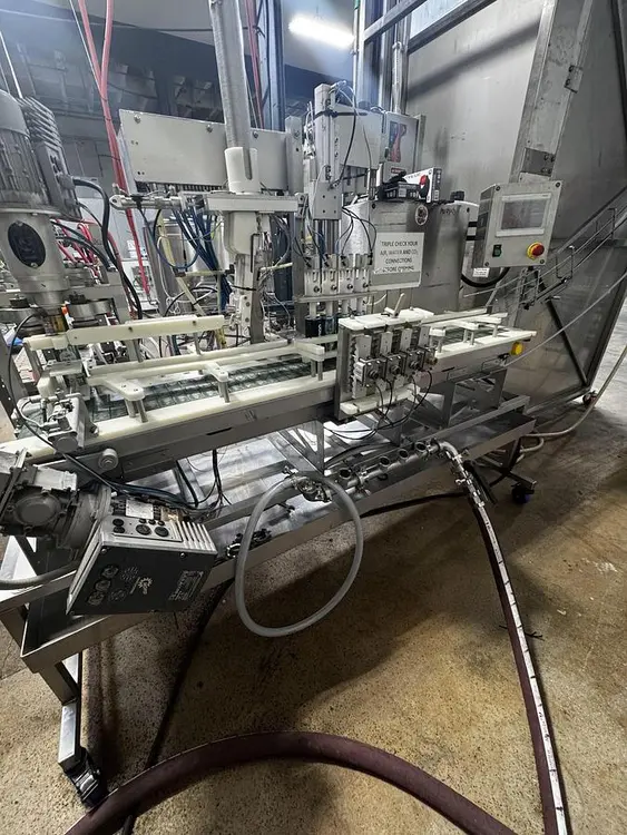 Used 2015 WILD GOOSE WGC250 Inline Can Filler Seamer Oregon US | Ager Tank & Equipment Co. #1060317