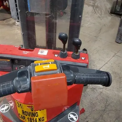 USED 2020 RAYMOND RSS40