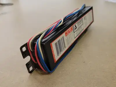 USED ADVANCE TRANFORMER CO VEL-2P32-SC