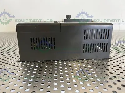 USED HITACHI HFC-VWE 1.5MF2 INVERTER / VARIABLE FREQUENCY DRIVE 0.75 KW, 5 AMPS, 1 PH