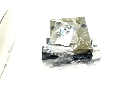 USED SCHUNK UNIVERSAL GRIPPER 23.5MM STROKE PER JAW SIZE: 100, PGF 100-AS