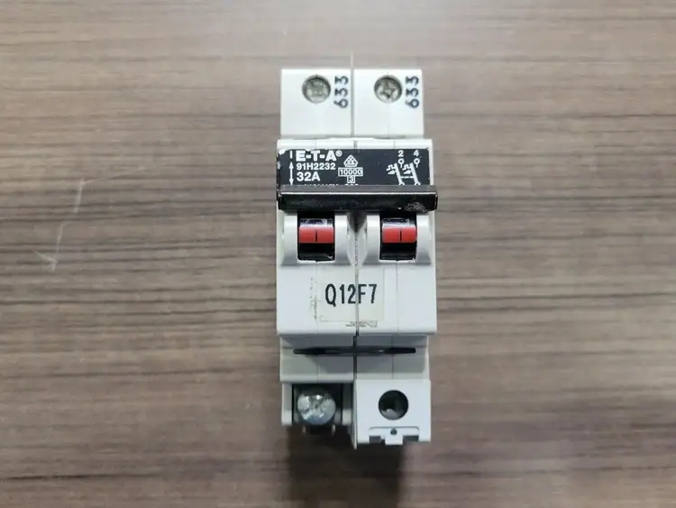 Used ETA 91H2232 C32 Switchgears British Columbia CA | Lenmark #242671