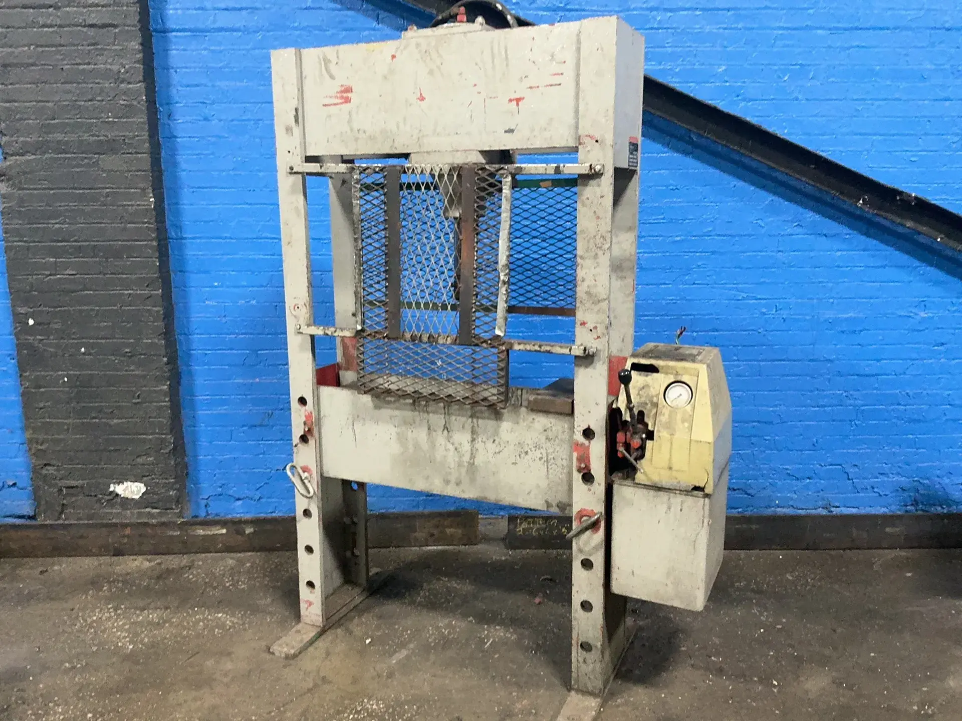 Used 1997 STENHOJ 500994 H-Frame Presses Ohio US | HGR 24 #1251213