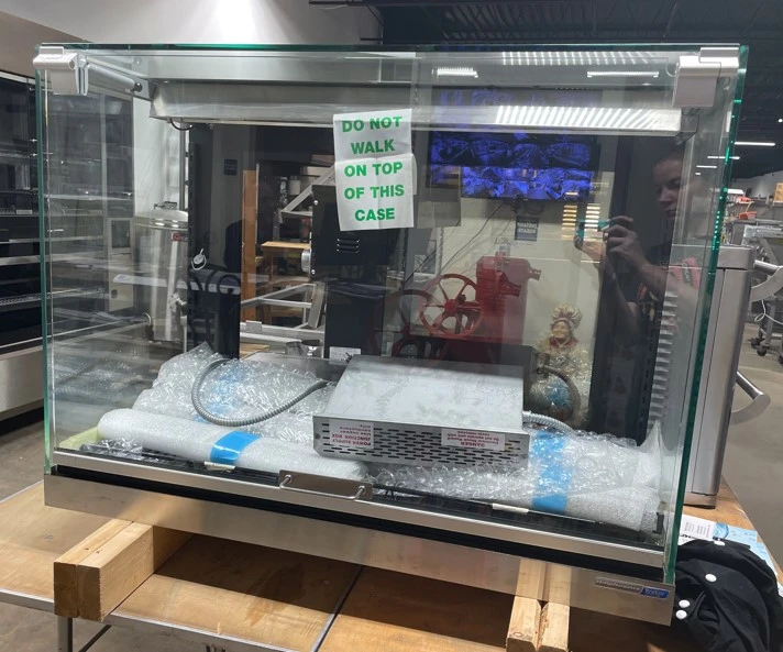 72-0357 Hill Phoenix BWU-D 40” Dry Self Service Countertop Display Case