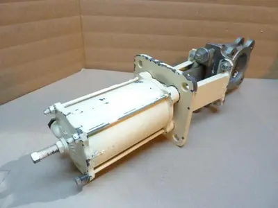 USED DEZURIK 9197837