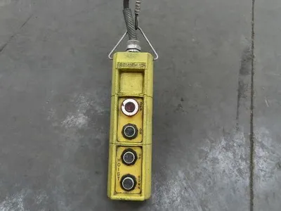 Yale KEL Electric Chain Hoist 1/2 Ton 16 FPM 9' Lift 110 Volt Manual Trolley
