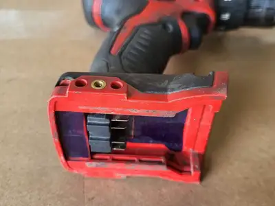 USED MILWAUKEE 2821-20