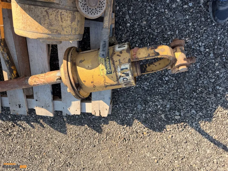 Used MCMILLEN HYDRAULIC POWERED DIGGER HEAD WITH AUGERS Skid Augers Michigan US | Miedema Asset Management Group #1410955