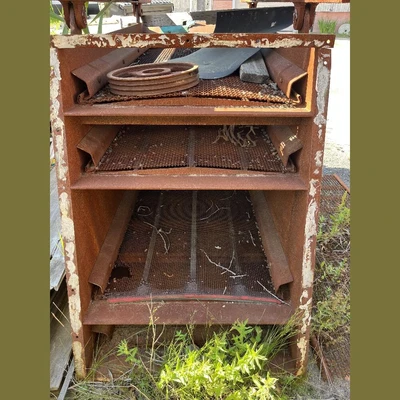 Used _UNKNOWN_ _UNKNOWN_ Vibratory Screens Kentucky US | Savona Equipment LTD #1280231