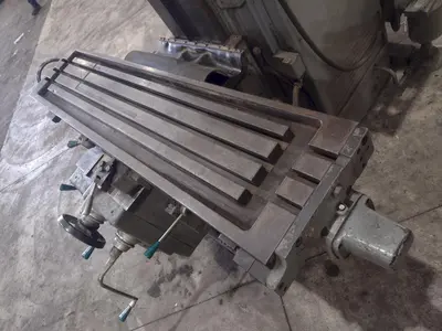 #205 K&T MILWAUKEE KEARNEY AND TRECKER MODEL #205 S-12 HORIZONTAL MILL WITH TOOLMAKERS VERTICAL HEAD: STOCK #22495