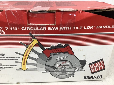 Used _UNKNOWN_ _UNKNOWN_ Woodworking Saws Michigan US | Miedema Asset Management Group #1406618