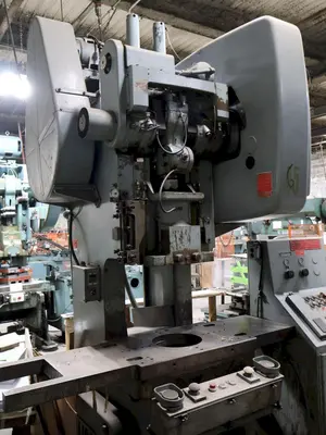 60 TON BLISS MODEL #C-60 OBI STAMPING PUNCH PRESS 8" STROKE: STOCK #23462