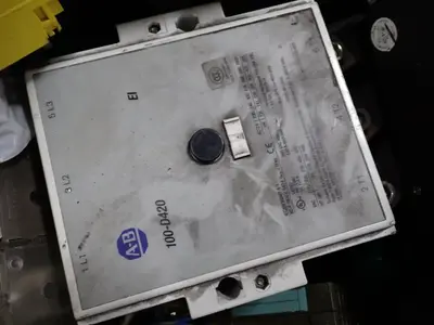 Sola, Manwell Misc. Equipmenyt
