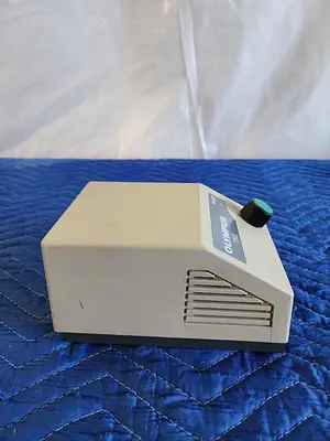 USED OLYMPUS TH3
