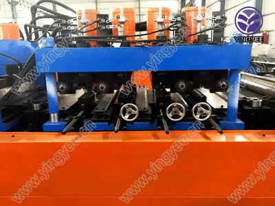 Gear Drive Automatic C/Z Purlin Roll Forming in China