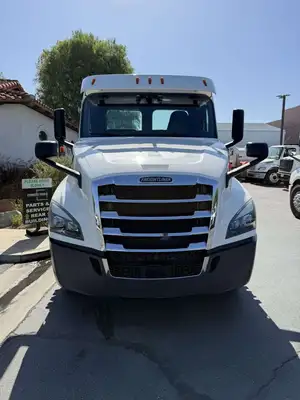 Used 2019 FRHT T12642ST Conventional trucks California US | Commerce Truck Equipment Sales #1548742