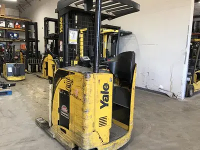 USED 2008 YALE NR040DA