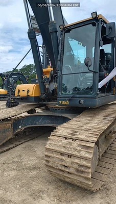 Used 2023 HYUNDAI HX300A LR Crawler Excavators Florida US | National Equipment Dealers #1422321