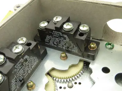 Hubbell 55-4E-2SP-WR-222 Rotary Cam Limit Switch 222:1 Gear Ratio 2NO 2NC 600V