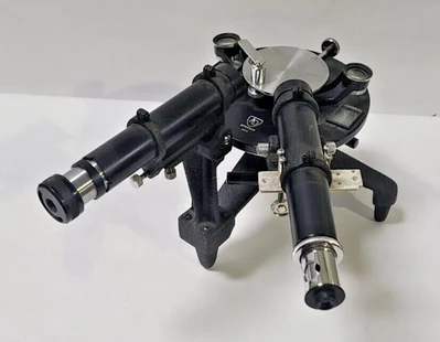 American Optical Instrument Spencer Microscope 2655 AO Comes with a box