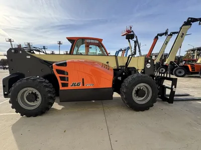 New | in-Stock 2026 JLG 2733 TELEHANDLER Telehandlers Alberta CA | Adcock Equipment #1417980