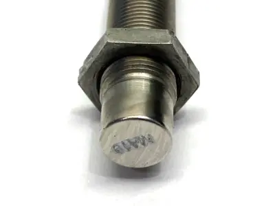 Used Allen-Bradley Ser. A Inductive Sensor 12mm Dia. MISSING HEX NUT Proximity Sensors Michigan US | Maverick Industrial Sales #1470220