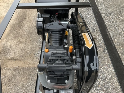 Used AGT INDUSTRIAL AC AIR COMPRESSOR Tank Mounted Air Compressors Michigan US | Miedema Asset Management Group #1339093
