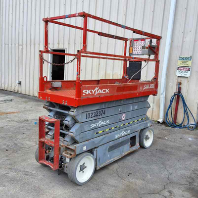 USED 2014 Skyjack SJ3226
