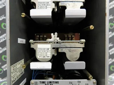 Fuji Electric DRTSA1PB Time Limiting Relay 0.5-6s and 0.1-1s Type DQBA2