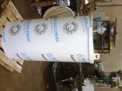 220 L Polypropylene Enclosed Tank