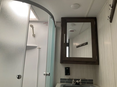 Used 2019 FOREST RIVER CHEROKEE LIMITED 264RL Campers, Caravans, Motorhomes Michigan US | Miedema Asset Management Group #1425175