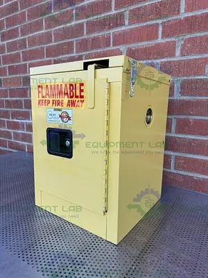 USED SECURALL 4 GALLON FLAMMABLE LIQUID STORAGE CABINET W/ SOFT CLOSE DOOR, SHELF