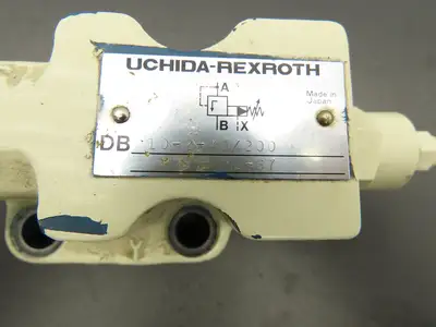 Uchida-Rexroth 10-2-40/200 Hydraulic Pressure Relief Valve L-67