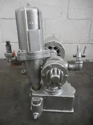 Kraissi model 25 vacuum pump