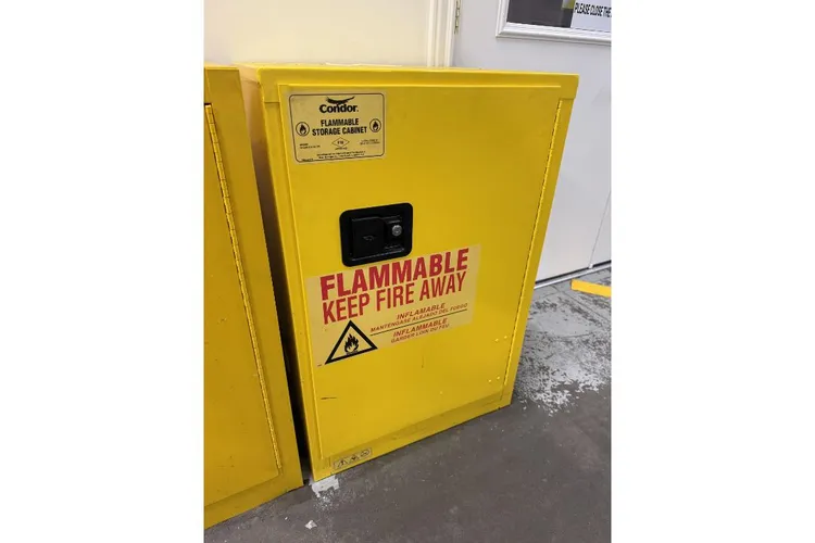 Used _UNKNOWN_ _UNKNOWN_ Hazardous Storage Units Utah US | KD Auctions #1553942