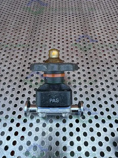 Used ITT PURE FLO 5-316L-RA25MAX DIAPHRAGM VALVE W/ 1/2" SANITARY FITTING Valves/Fittings California US | Equipment Lab #485715