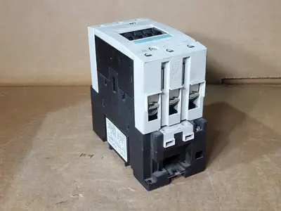 USED SIEMENS 3RT1046-1A
