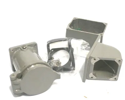 NEW THOMAS & BETTS 7114 RECEPTACLE 30A 205V 3W4P