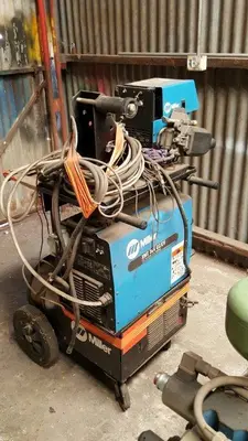 USED 1999 OTO MILLS GG-254