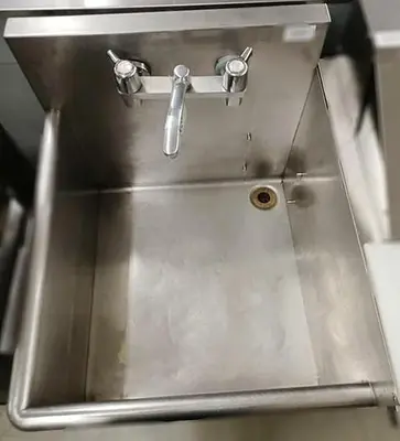 Quest Single Pot Sink - c/w faucet