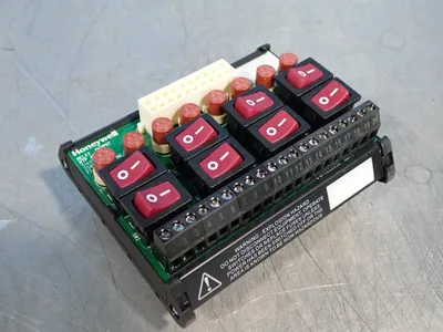 New | in-Stock HONEYWELL 900RTRH001 PLC Input & Output Ohio US | HGR 24 #803563