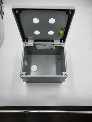 USED HOFFMAN HOFFMAN E4SPBXM SEALED ENCLOSURE 6" X 7" X 4-3/4"