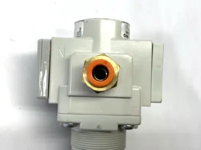 USED SMC PNEUMATIC MODULAR REGULATOR 1/4" NPT