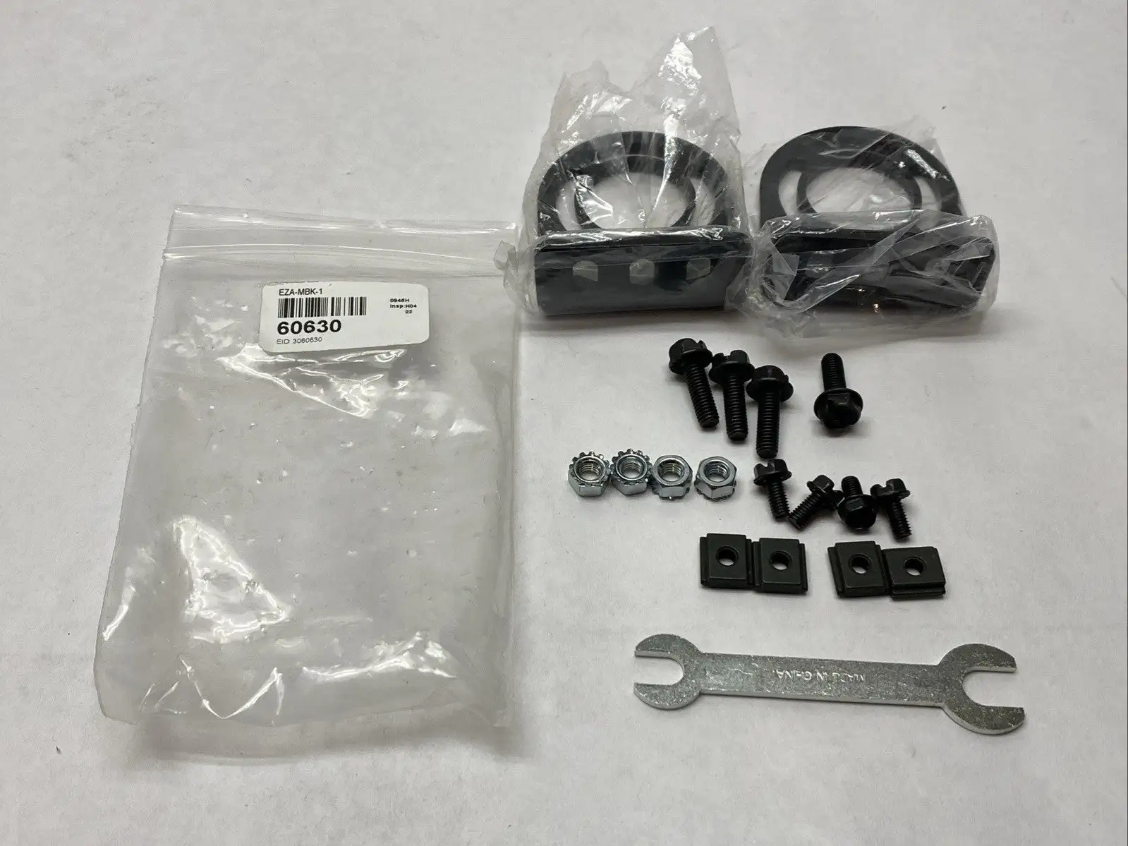 EZA-MBK-1, 60630 | Banner EZA-MBK-1 EZ Screen Accessory Kit 60630 - New