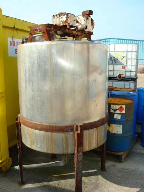 1200L S/S Enclosed Mixing Tank 1.5Kw