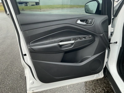 USED 2019 FORD ESCAPE