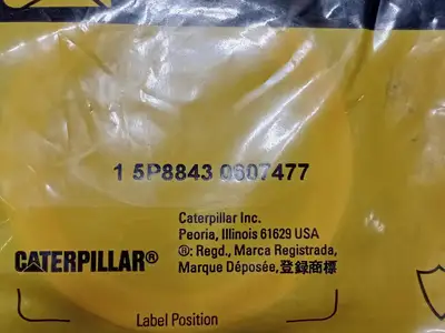 NEW CATERPILLAR 5P-8843