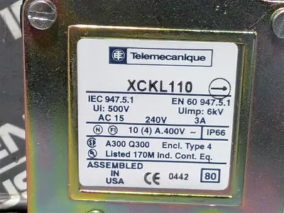 Telemecanique XCKL110 Snap Action Plunger Type Limit Switch New NIB