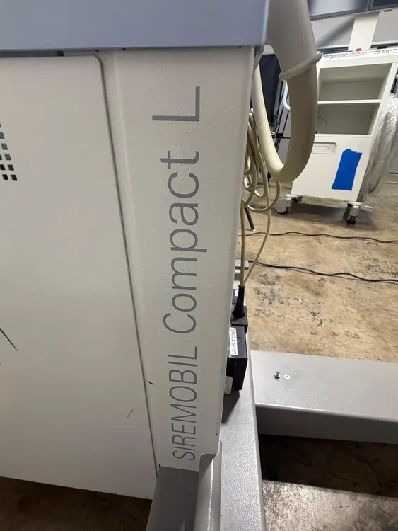 Used Siemens Siemens SIREMOBIL Compact L Mobile C-Arm Machine (Fluoroscopy System) X-Ray - Medical Texas US | PT Medical Technologies #1458804