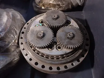 Reduction Gear, Rivet Squeezer Die